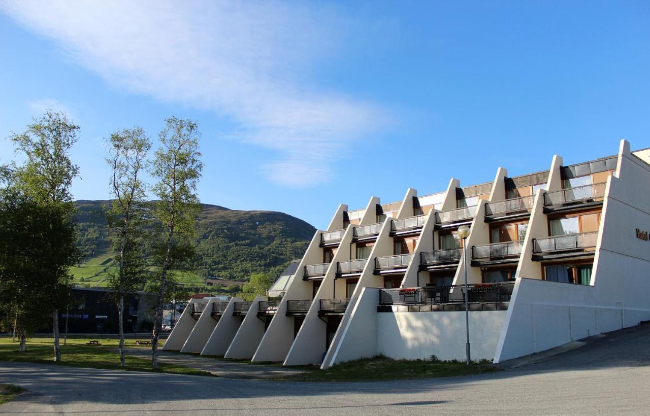 Oppdal Turisthotell エクステリア 写真